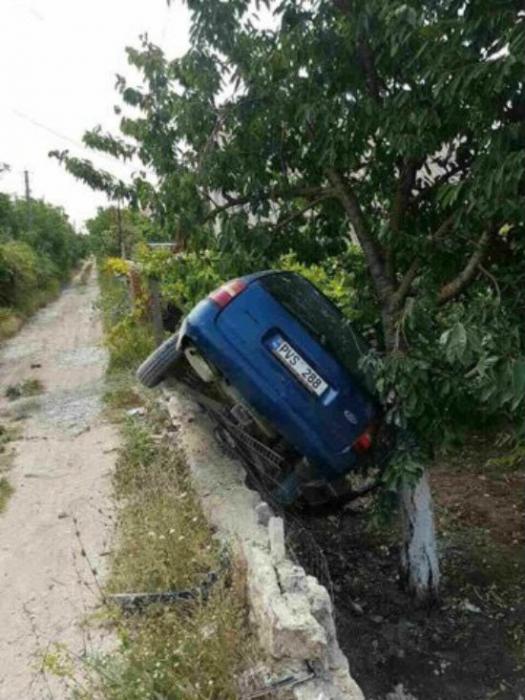 (фото) Фатальное ДТП в Кишиневе: Есть погибшие 2-36.jpg