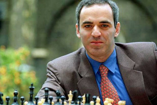 arri_kasparov_red.jpg