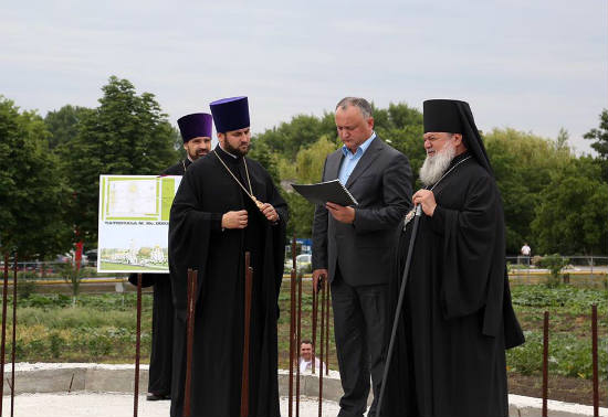 Додон: Православие — краеугольный камень молдавской государственности qqq_red.jpg