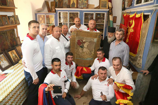 Додон: Монастырь Зографу — святое место для молдаван 20597439_2028483160511012_2192331106551025490_n.jpg