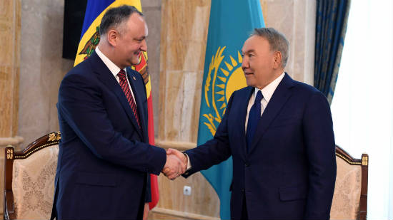 Президент Казахстана поздравил Игоря Додона с Днем независимости Республики Молдова dododddddd_red.jpg