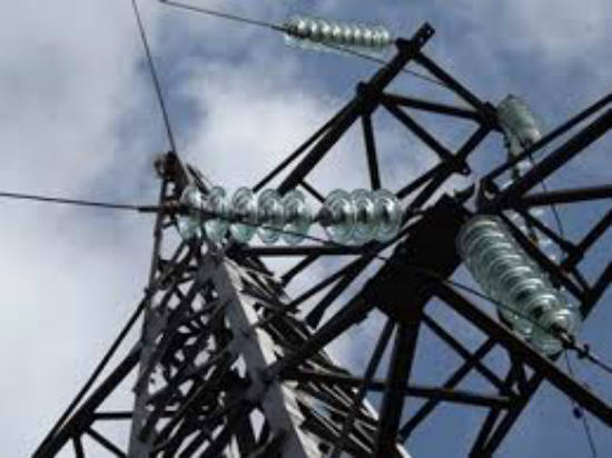 Из-за непогоды и сильных порывов ветра в Молдове повреждены десятки линий электропередач linii_red.jpg