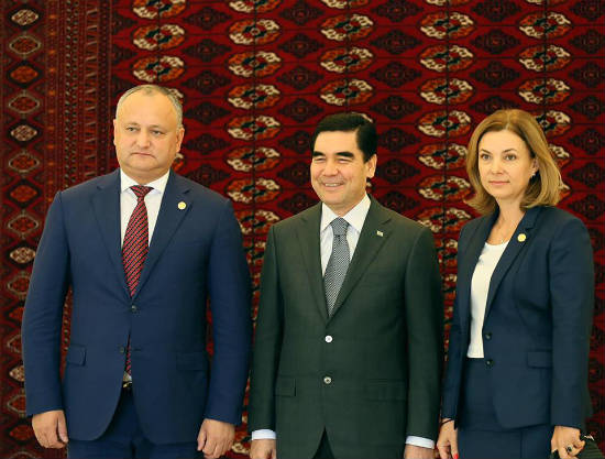 Dodon_red.jpg