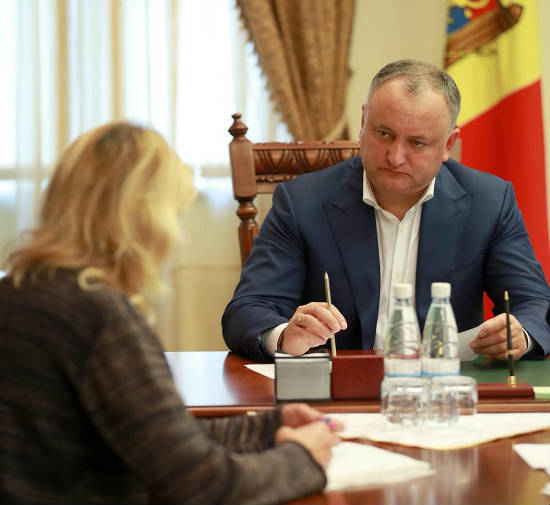 IgorDodon_red.jpg