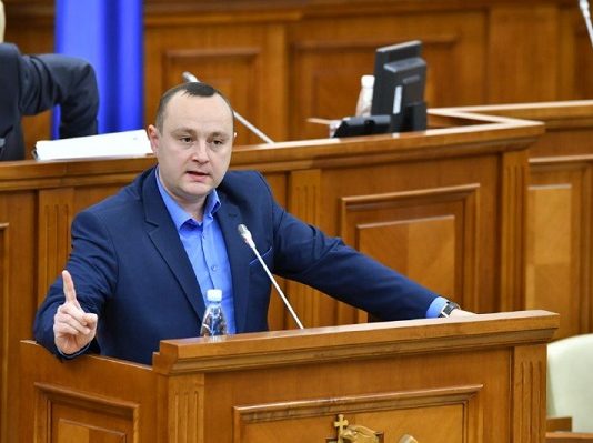 Батрынча: Власть подменяет реформу юстиции политическим контролем