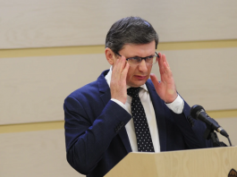 Гросу подтвердил, что власти готовят налог на посылки с международных платформ