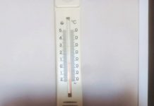 (фото) Минздрав решил сэкономить на детях. В больничных палатах холоднее, чем на улице