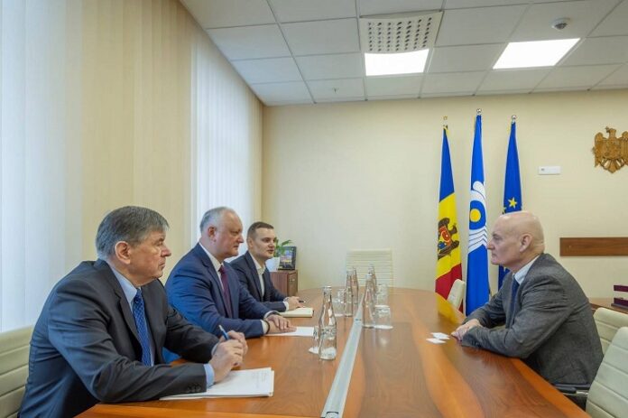 photo_2025-12-11_11-42-47