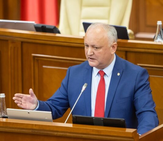 Додон обвинил власти в наращивании госдолга и «финансовой зависимости»: Через три года треть бюджета будет покрываться за счёт займов