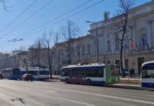 Троллейбусы парализовали центр Кишинёва: Движение изменили из-за повреждения сети