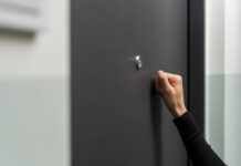 Соседи смогут «сдать» получателей компенсаций: власти объяснили новый механизм